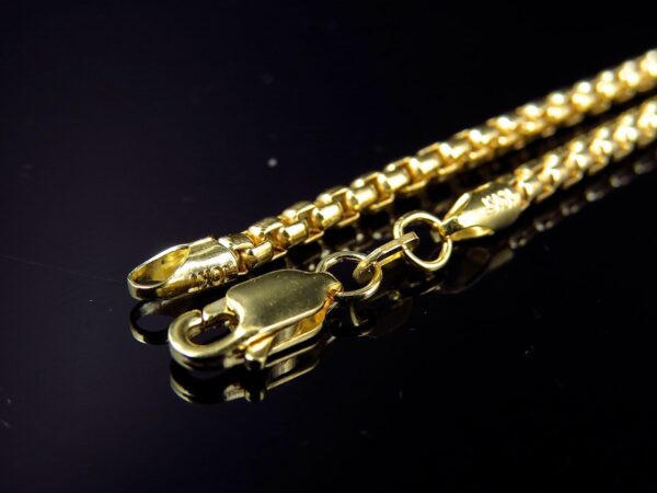 10K Yellow Gold Rounded Hollow Box Venetian Chain (2.5mm) 22"-30" - Image 6